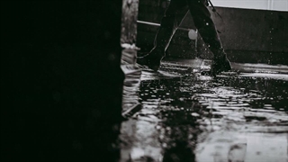 این چه جنگی است که با خود دارم - شعر و دکلمه از آرمان پرناک