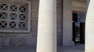 گردش در آرامگاه ابوعلی سینا