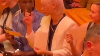 حضور فلیکس ( STRAY KIDS) در فشن شو برند لویی ویتون ♡♡ ( فلیکس سفیر برند لویی ویتونه)