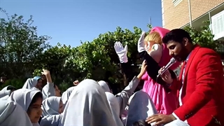 ماشا در جشن مدرسه 09338606732