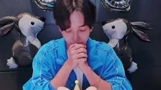 بیاید تولد فرشتمون جونگهانه :>