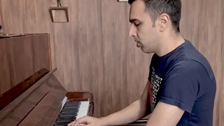 اجرای پیانو آهنگ تنهای تنها