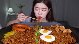 ASMR MUKBANG | 남은 마라엽떡소스로 마라짜파게티 