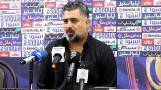 اشکش: سه آدم خیانت‌کار بازیکنانم را زیر فشار گذاشتند