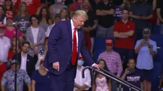 موزیکویدیوی ترامپ؛وقتی ترامپ آهنگ کره ای بلک پینک میخونه