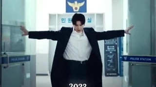 وقتی بعد ۶ سال هنوزم اینقدر کیوت وارد میشه:گریه:پارک هیونگ شیک قلب من برای تو شوخیهههه؟:گریه: