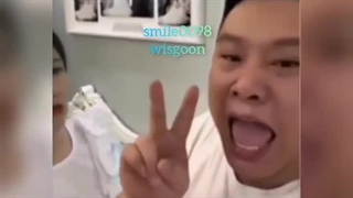 از بس کتک خورده حرکات رو حفظه!!!