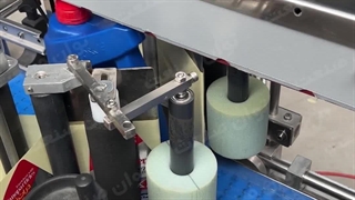 دستگاه لیبل زن دو طرفه ضدیخ و مواد شوینده توان صنعت | ۰۹۱۵۲۰۰۰۰۵۰