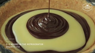 طرز تهیه کیک دو رنگ یخچالی