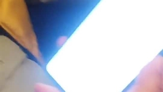 زود قضاوت نکن! دارم قرآن میخونم! :(