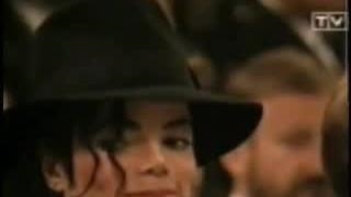 وقتی مایکل جکسون میفهمه که...^^♡♡