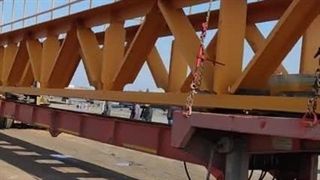 جرثقیل دروازه ای