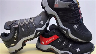 کتونی پیاده روی و طبیعت گردی در کرج