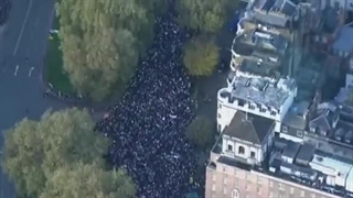 تظاهرات نیم میلیونی بسیجیان لندن =)