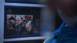 نماهنگ سرباز وطن قاسم سلیمانی - صادق آهنگران