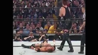 مسابقه اندرتیکر و تریپل اچ در رسلمینیا16