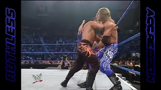 کشتی کج تیمی دو به دو بین Edge & Rey Mysterio vs Los Gerreros در Smack Down 2002
