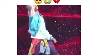 وقتی جیمین سر استیج حالش بد میشه