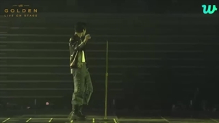 کنسرت جونگکوک ( BTS) اجرای آهنگ Standing next to you♡♡