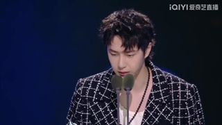 ییبو به عنوان بازیگر سال انتخاب شد