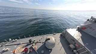 نماهنگ نیروی دریایی آماده به کار - حضرت آیت الله خامنه ای