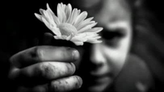 دکلمه بر آنم که زندگی کنم - احمد شاملو