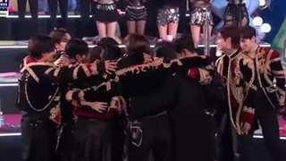 دسانگی که خیلیا میگفتن سونتین نمیتونه به دستش بیاره الان با افتخار تو دست هاشونه:)نتیجه تلاش همیشه پاداشه^^