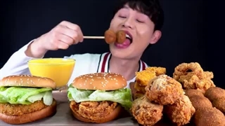 Chicken Burger With Fried Chicken Legs MuKBang~!