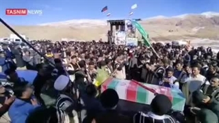 تشییع شهید گمنام توسط بختیاریهای شهر صمصامی - ایام فاطمیه 1402