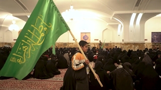 میزبانی خادمانِ آستانِ ثامن الائمه علیه‌السلام از زائرانی که یک عمر را با رؤیای زیارت سپری کرده‌اند