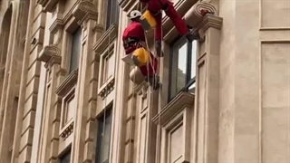 پیچ و رولپلاک سنگ نما در ورامین ۰۹۱۲۸۳۱۶۶۲۰