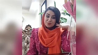 کلیپ روز مادر 1402 با شعرخوانی دلنشین حنجره طلایی غزلخوانی سحر آقا کریمی از شعر مادر طالب اردبیلی