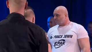 مسابقه سیلی زدن _ حتما توضیحات رو بخونید