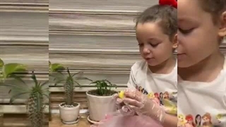 کلاس پیش دبستان آشپزی می کنند