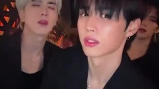 Tiktok تیک تاک_چالش Ay girl , you like me a little bit