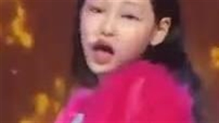 اجرای کاور آهنگ flower جیسو از جنی کوچولو