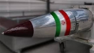 14021104: نگاه انقلابی یا رئالیستی ، آیا در تضاد یکدیگرند ؟