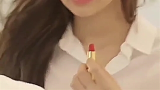 من در حال تلاش واسه اینکه خوب ب نظر برسم .... اون لحظه دوستم