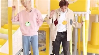 چالش لالالالا استری کیدز (کپشن)