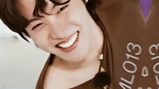 دل تنگ اون خنده های خوشگلتمم:)))