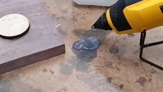 چگونه چسب قطره ای را از سطوح پاک کنیم؟