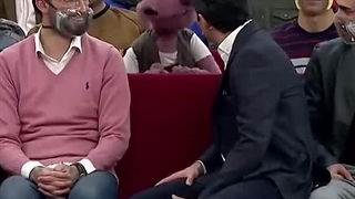 شوخی خنده دار جناب خان با امیرعلی نبویان و حسن معجونی در خندوانه رامبد جوان 